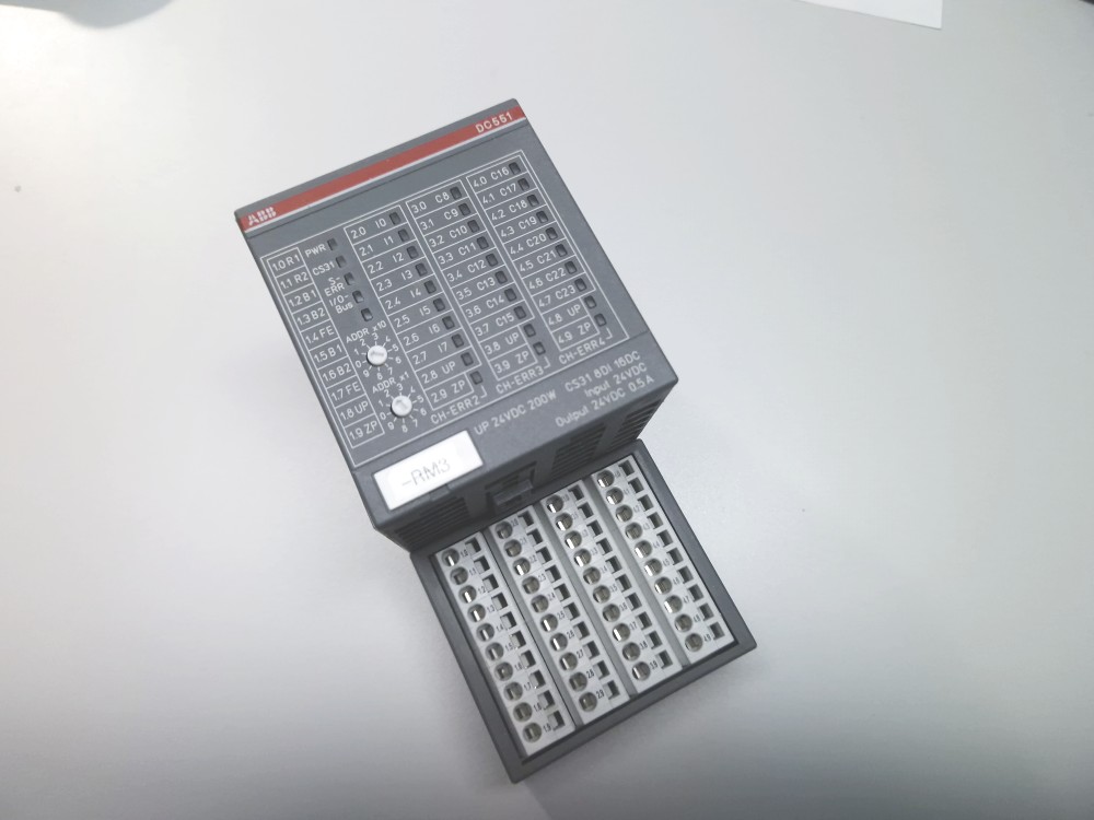 ABB Bus Modul CS31 mit Unterbau DC551-CS31 D2*